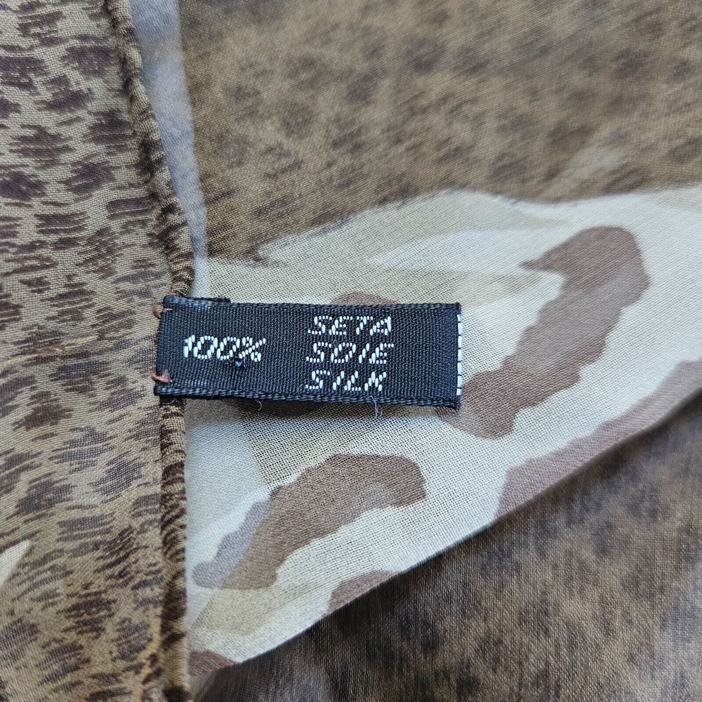 ESCADA 100% Silk Scarf Tiger Animal Print Made in Italy Brown 33 inch Square - Picture 5 of 7